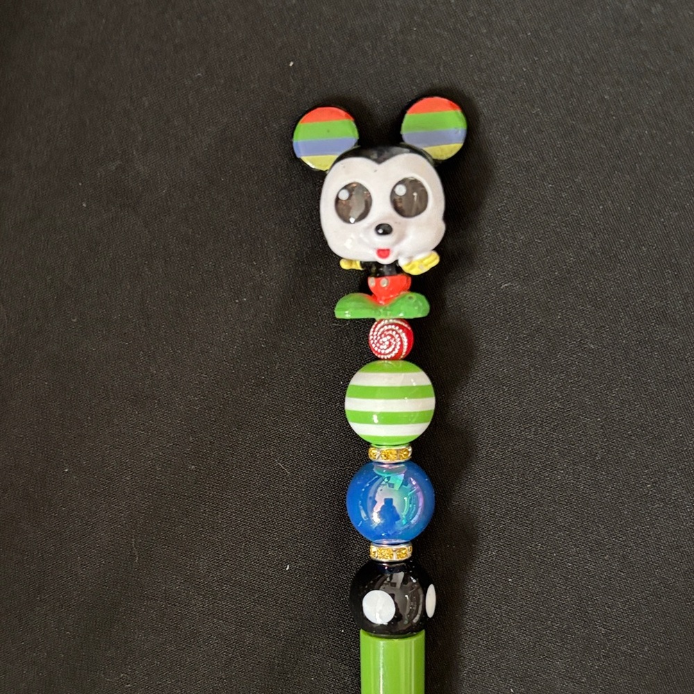 Handmade Disney Doorable Mickey Mouse Pen - Picture 2 of 5